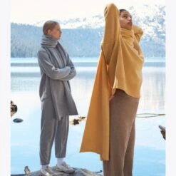 Cashmere Jogger 27 Cashmere Jogger -Tory Burch Sales 2024 Cashmere20Jogger.TB Editorial Shoot 20210114 EOMC 103.pdp 1200x1200 1