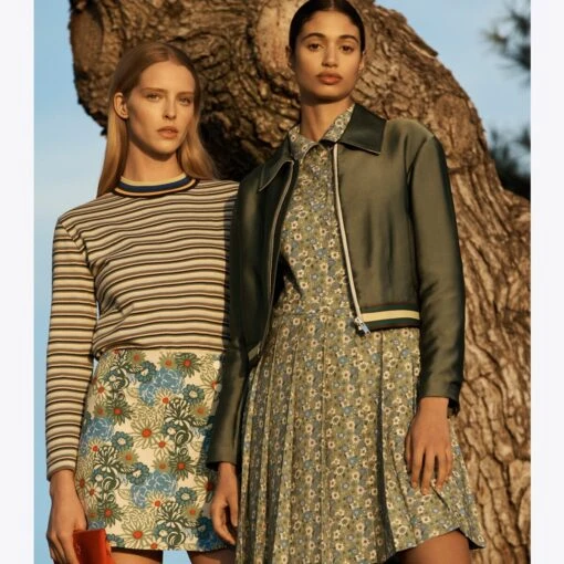 Cropped Satin Club Jacket